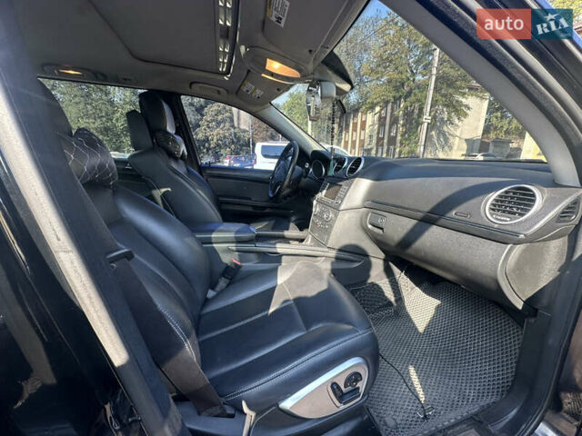 Черный Мерседес ГЛ-класс, объемом двигателя 4.66 л и пробегом 250 тыс. км за 10500 $, фото 19 на Automoto.ua