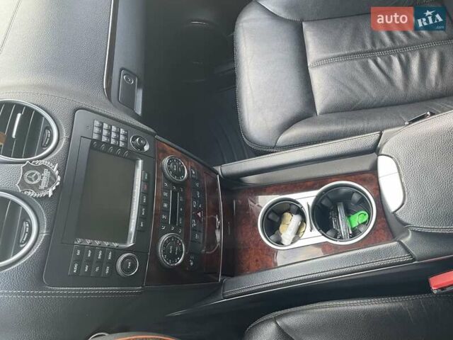 Черный Мерседес ГЛ-класс, объемом двигателя 4.66 л и пробегом 286 тыс. км за 14500 $, фото 52 на Automoto.ua