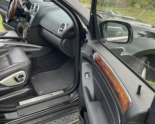 Черный Мерседес ГЛ-класс, объемом двигателя 4.66 л и пробегом 286 тыс. км за 14500 $, фото 27 на Automoto.ua