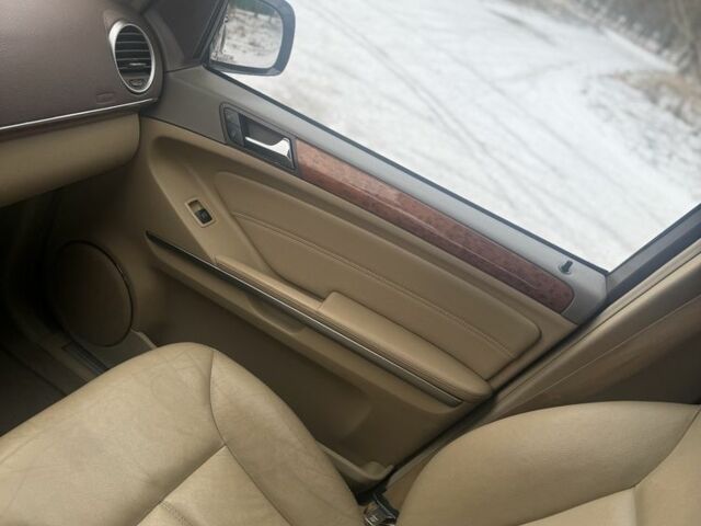 Чорний Мерседес ГЛ-Клас, об'ємом двигуна 3 л та пробігом 380 тис. км за 8200 $, фото 23 на Automoto.ua