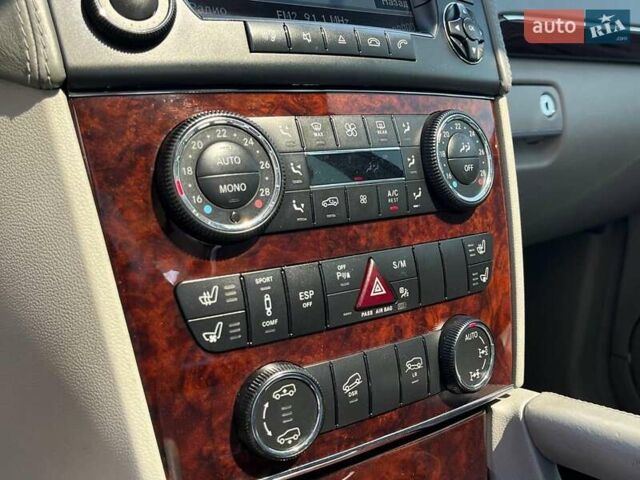Черный Мерседес ГЛ-класс, объемом двигателя 5.5 л и пробегом 230 тыс. км за 13990 $, фото 48 на Automoto.ua