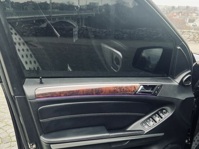 Черный Мерседес ГЛ-класс, объемом двигателя 5.5 л и пробегом 240 тыс. км за 14999 $, фото 10 на Automoto.ua