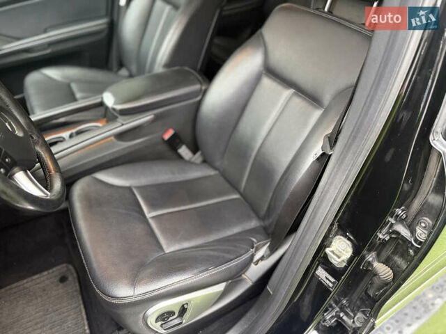 Чорний Мерседес ГЛ-Клас, об'ємом двигуна 4.66 л та пробігом 160 тис. км за 8900 $, фото 24 на Automoto.ua