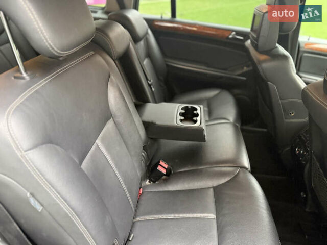 Чорний Мерседес ГЛ-Клас, об'ємом двигуна 4.66 л та пробігом 160 тис. км за 8900 $, фото 38 на Automoto.ua