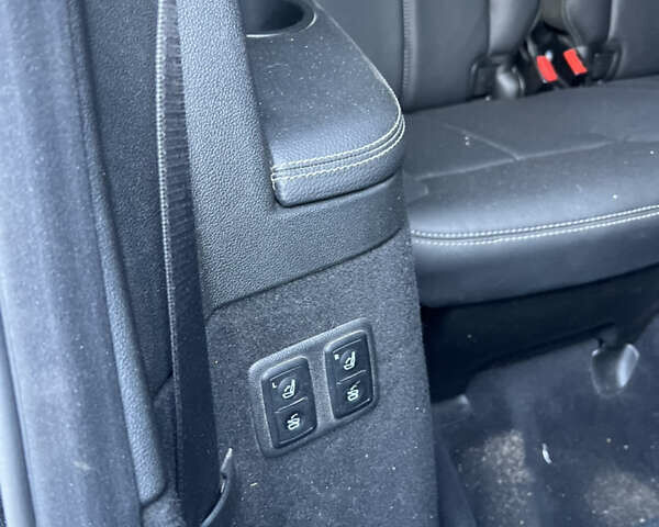 Черный Мерседес ГЛ-класс, объемом двигателя 4.66 л и пробегом 278 тыс. км за 11900 $, фото 24 на Automoto.ua