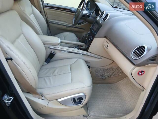 Черный Мерседес ГЛ-класс, объемом двигателя 4.66 л и пробегом 145 тыс. км за 14999 $, фото 7 на Automoto.ua