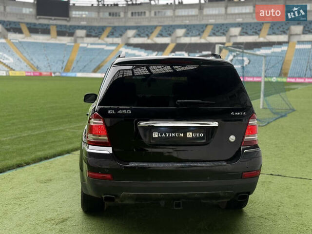 Чорний Мерседес ГЛ-Клас, об'ємом двигуна 4.66 л та пробігом 160 тис. км за 8900 $, фото 15 на Automoto.ua