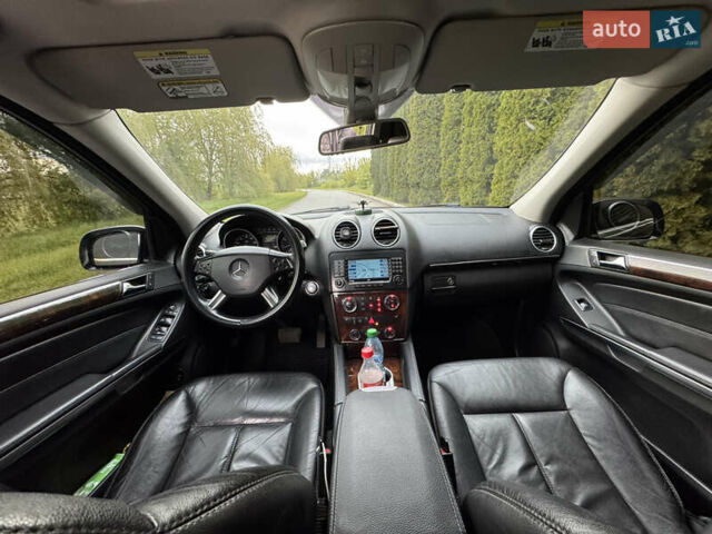 Чорний Мерседес ГЛ-Клас, об'ємом двигуна 4.66 л та пробігом 490 тис. км за 11899 $, фото 11 на Automoto.ua