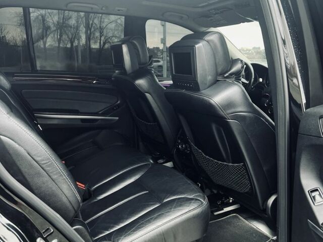 Черный Мерседес ГЛ-класс, объемом двигателя 5.5 л и пробегом 240 тыс. км за 14999 $, фото 8 на Automoto.ua