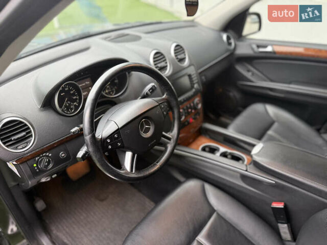 Чорний Мерседес ГЛ-Клас, об'ємом двигуна 4.66 л та пробігом 160 тис. км за 8900 $, фото 25 на Automoto.ua