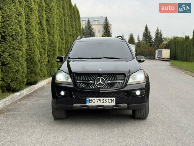 Чорний Мерседес ГЛ-Клас, об'ємом двигуна 4.66 л та пробігом 490 тис. км за 11899 $, фото 1 на Automoto.ua