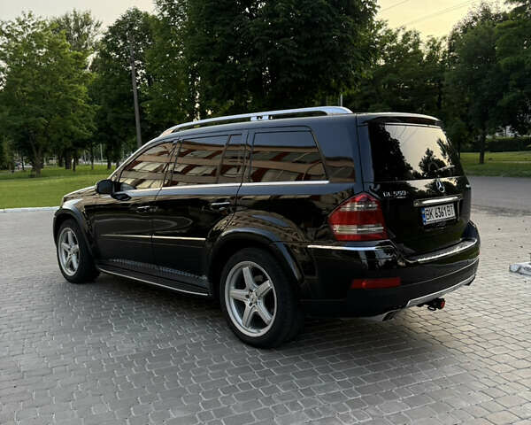 Черный Мерседес ГЛ-класс, объемом двигателя 4.7 л и пробегом 300 тыс. км за 8900 $, фото 15 на Automoto.ua
