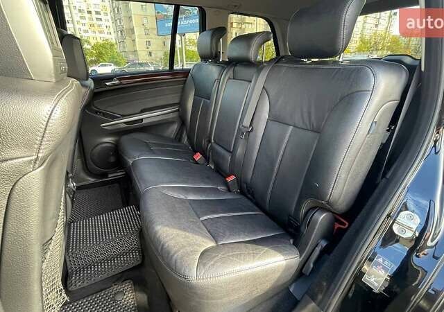 Черный Мерседес ГЛ-класс, объемом двигателя 4.66 л и пробегом 152 тыс. км за 11490 $, фото 9 на Automoto.ua