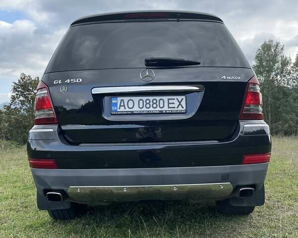 Черный Мерседес ГЛ-класс, объемом двигателя 4.66 л и пробегом 286 тыс. км за 14500 $, фото 2 на Automoto.ua