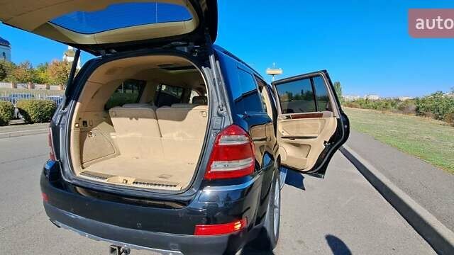 Чорний Мерседес ГЛ-Клас, об'ємом двигуна 4.66 л та пробігом 250 тис. км за 11900 $, фото 4 на Automoto.ua