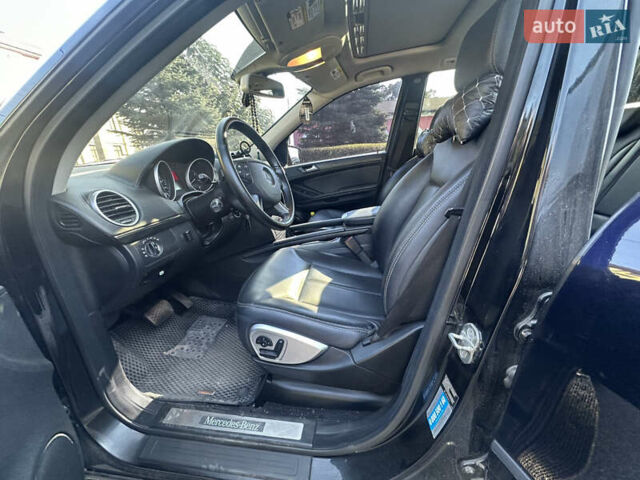 Чорний Мерседес ГЛ-Клас, об'ємом двигуна 4.66 л та пробігом 250 тис. км за 10500 $, фото 24 на Automoto.ua