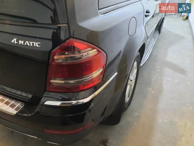 Черный Мерседес ГЛ-класс, объемом двигателя 4.66 л и пробегом 145 тыс. км за 14999 $, фото 13 на Automoto.ua