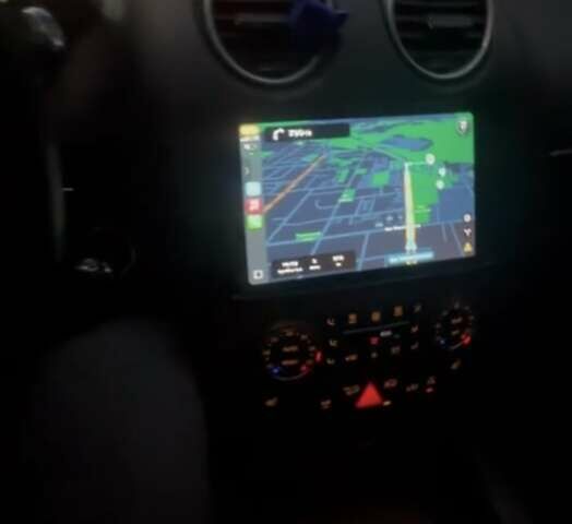 Черный Мерседес ГЛ-класс, объемом двигателя 4.66 л и пробегом 349 тыс. км за 14000 $, фото 3 на Automoto.ua