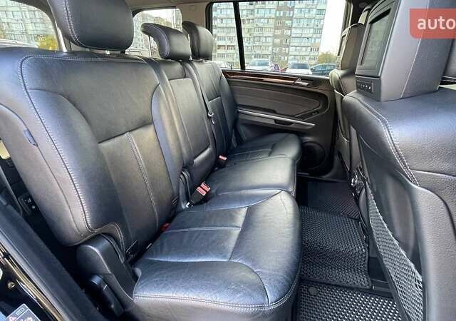 Черный Мерседес ГЛ-класс, объемом двигателя 4.66 л и пробегом 152 тыс. км за 11490 $, фото 12 на Automoto.ua