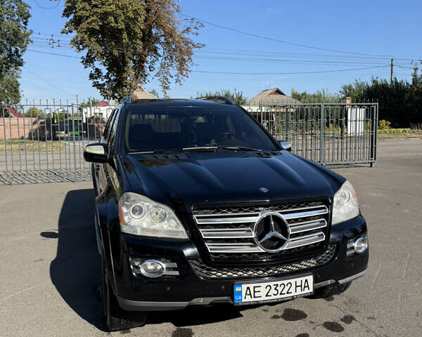 Черный Мерседес ГЛ-класс, объемом двигателя 5.46 л и пробегом 235 тыс. км за 12900 $, фото 25 на Automoto.ua