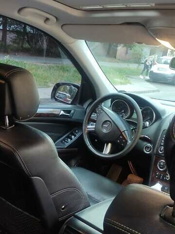 Чорний Мерседес ГЛ-Клас, об'ємом двигуна 2.99 л та пробігом 330 тис. км за 12999 $, фото 2 на Automoto.ua