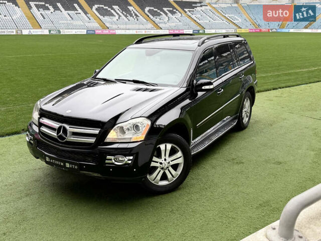 Чорний Мерседес ГЛ-Клас, об'ємом двигуна 4.66 л та пробігом 160 тис. км за 8900 $, фото 8 на Automoto.ua