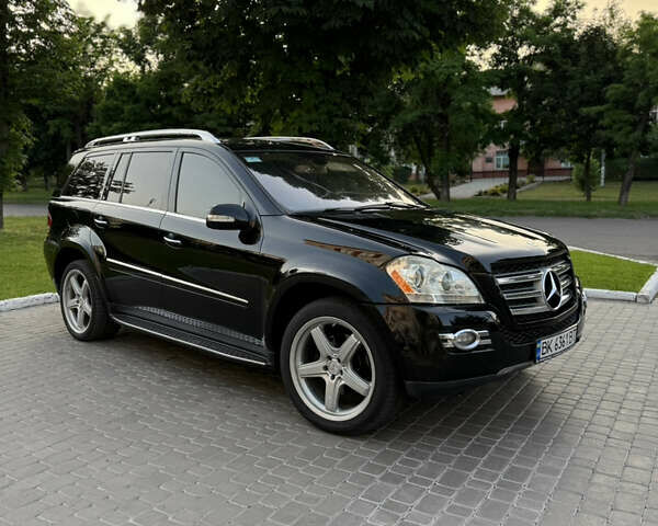 Черный Мерседес ГЛ-класс, объемом двигателя 4.7 л и пробегом 300 тыс. км за 8900 $, фото 7 на Automoto.ua