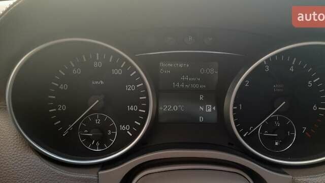 Черный Мерседес ГЛ-класс, объемом двигателя 4.7 л и пробегом 327 тыс. км за 14200 $, фото 21 на Automoto.ua