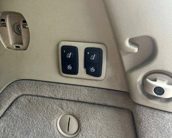 Черный Мерседес ГЛ-класс, объемом двигателя 5.5 л и пробегом 228 тыс. км за 15000 $, фото 15 на Automoto.ua