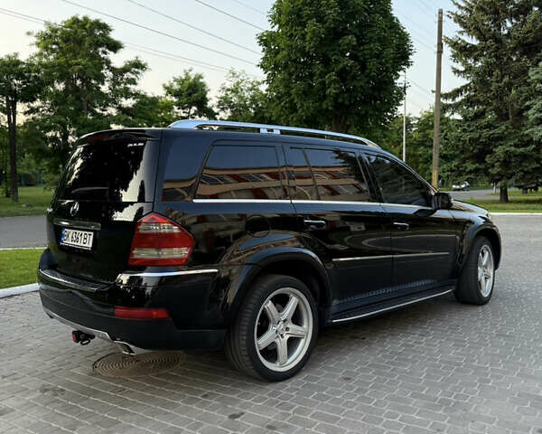 Черный Мерседес ГЛ-класс, объемом двигателя 4.7 л и пробегом 300 тыс. км за 8900 $, фото 11 на Automoto.ua
