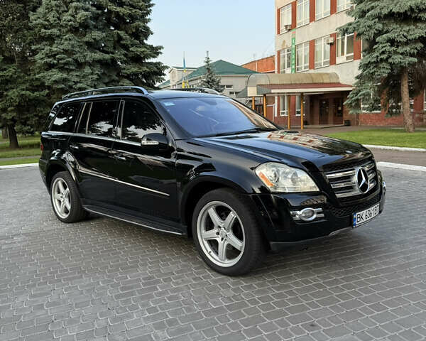 Черный Мерседес ГЛ-класс, объемом двигателя 4.7 л и пробегом 300 тыс. км за 8900 $, фото 13 на Automoto.ua