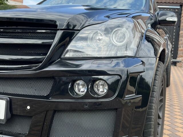 Черный Мерседес ГЛ-класс, объемом двигателя 4.7 л и пробегом 605 тыс. км за 13000 $, фото 7 на Automoto.ua