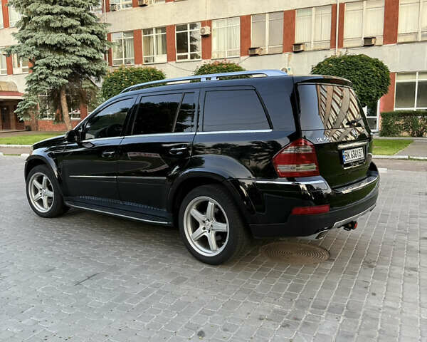 Черный Мерседес ГЛ-класс, объемом двигателя 4.7 л и пробегом 300 тыс. км за 8900 $, фото 9 на Automoto.ua