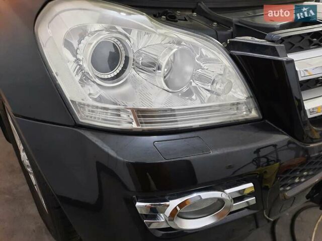 Чорний Мерседес ГЛ-Клас, об'ємом двигуна 4.7 л та пробігом 141 тис. км за 14999 $, фото 8 на Automoto.ua