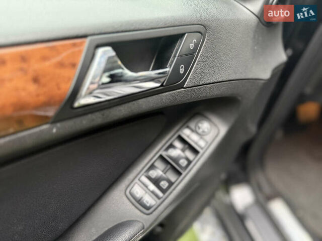 Чорний Мерседес ГЛ-Клас, об'ємом двигуна 4.66 л та пробігом 160 тис. км за 8900 $, фото 22 на Automoto.ua