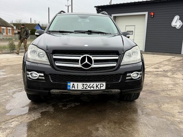 Чорний Мерседес ГЛ-Клас, об'ємом двигуна 4.7 л та пробігом 220 тис. км за 9300 $, фото 8 на Automoto.ua