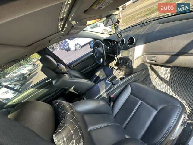 Черный Мерседес ГЛ-класс, объемом двигателя 4.66 л и пробегом 250 тыс. км за 10500 $, фото 18 на Automoto.ua