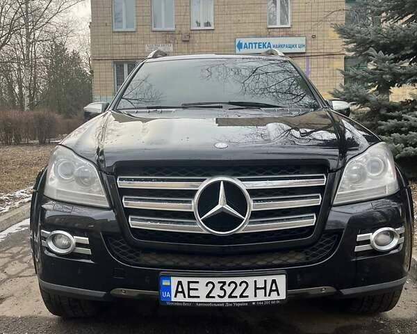 Черный Мерседес ГЛ-класс, объемом двигателя 5.5 л и пробегом 228 тыс. км за 15000 $, фото 4 на Automoto.ua