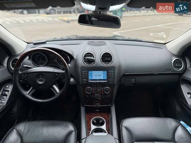 Мерседес ГЛ-класс 2007 в Киеве на Automoto.ua Черный Мерседес ГЛ-класс, объемом двигателя 4.66 л и пробегом 152 тыс. км за 11990 $, фото 29 на Automoto.ua