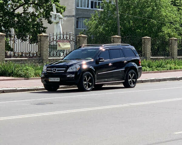 Чорний Мерседес ГЛ-Клас, об'ємом двигуна 4.66 л та пробігом 205 тис. км за 12000 $, фото 3 на Automoto.ua