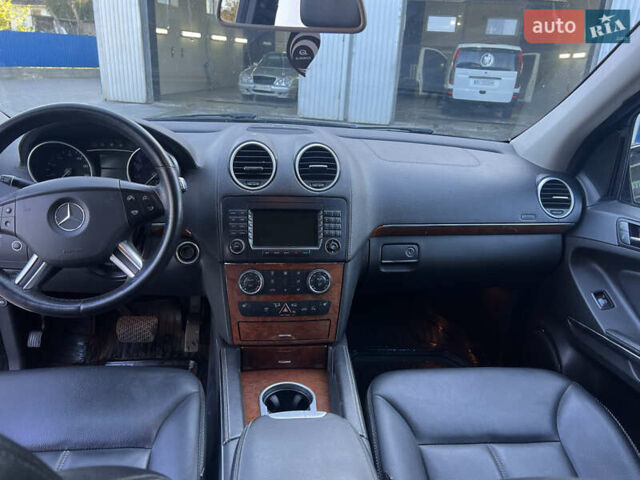 Черный Мерседес ГЛ-класс, объемом двигателя 4.66 л и пробегом 278 тыс. км за 11900 $, фото 11 на Automoto.ua