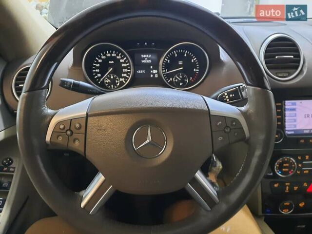 Чорний Мерседес ГЛ-Клас, об'ємом двигуна 4.7 л та пробігом 141 тис. км за 14999 $, фото 13 на Automoto.ua