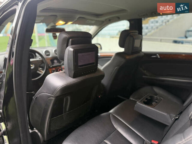 Чорний Мерседес ГЛ-Клас, об'ємом двигуна 4.66 л та пробігом 160 тис. км за 8900 $, фото 33 на Automoto.ua