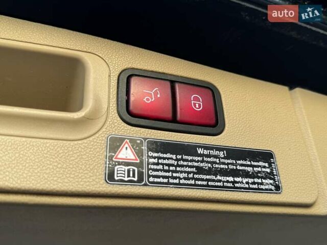 Черный Мерседес ГЛ-класс, объемом двигателя 5.46 л и пробегом 227 тыс. км за 12000 $, фото 23 на Automoto.ua