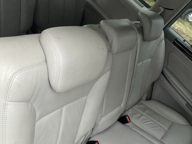 Мерседес ГЛ-класс 2008 в Ровно на Automoto.ua Черный Мерседес ГЛ-класс, объемом двигателя 4 л и пробегом 127 тыс. км за 5700 $, фото 8 на Automoto.ua