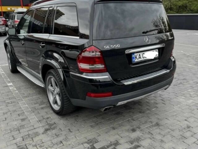 Черный Мерседес ГЛ-класс, объемом двигателя 0 л и пробегом 332 тыс. км за 12000 $, фото 1 на Automoto.ua