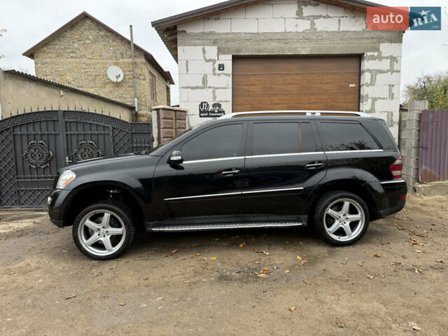 Черный Мерседес ГЛ-класс, объемом двигателя 5.46 л и пробегом 240 тыс. км за 6500 $, фото 9 на Automoto.ua