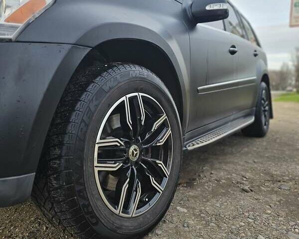 Чорний Мерседес ГЛ-Клас, об'ємом двигуна 4.66 л та пробігом 250 тис. км за 11000 $, фото 1 на Automoto.ua