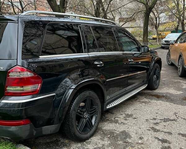 Чорний Мерседес ГЛ-Клас, об'ємом двигуна 5.46 л та пробігом 210 тис. км за 15999 $, фото 1 на Automoto.ua