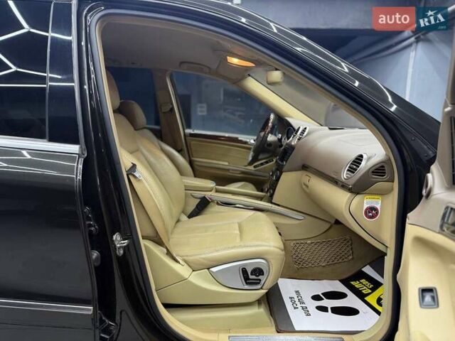 Мерседес ГЛ-класс 2008 в Черновцах на Automoto.ua Черный Мерседес ГЛ-класс, объемом двигателя 4.66 л и пробегом 400 тыс. км за 10800 $, фото 7 на Automoto.ua
